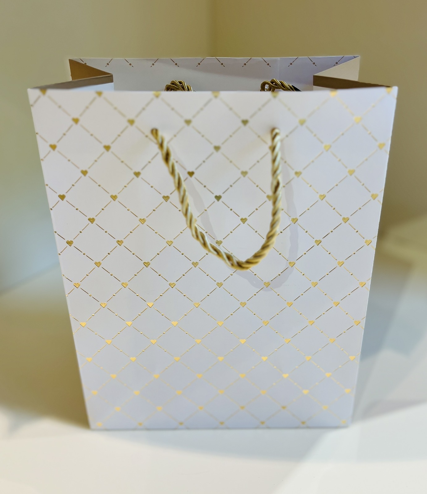 სასაჩუქრე ჩანთა - ზომა: 16*23*10 - 3