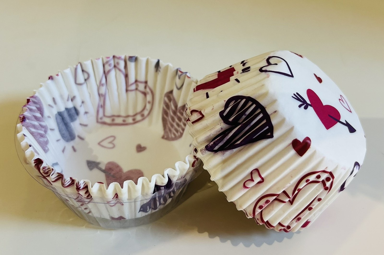 მაფინის ჩასადები ქაღალდები გულები - 50 ცალიანი - 1