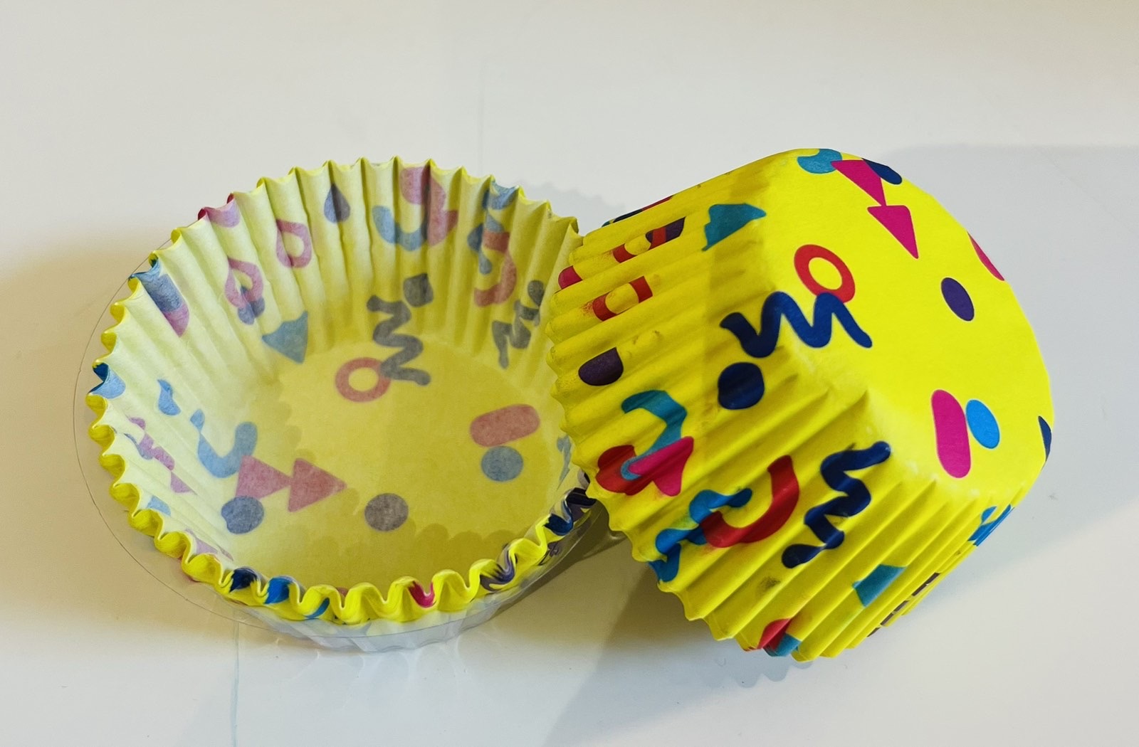 მაფინის ჩასადები ქაღალდები სხვადასხვა - 50 ცალიანი - 1